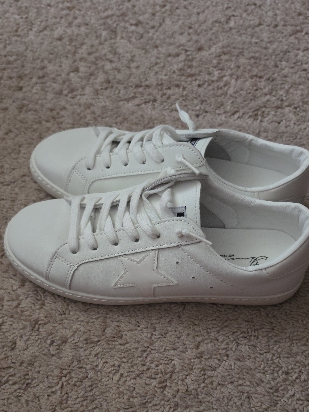 Vintage Havana Carla White Sneakers Sz 9
